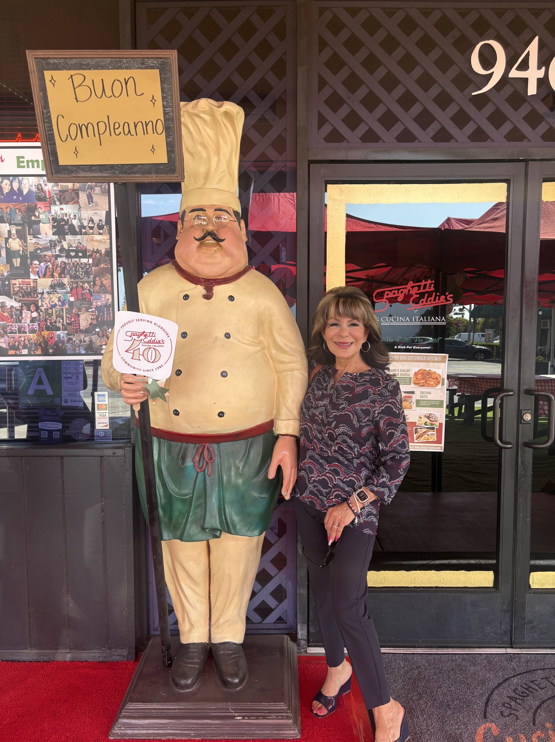 Patron Celebrating Spaghetti Eddie's 40th Anniversary